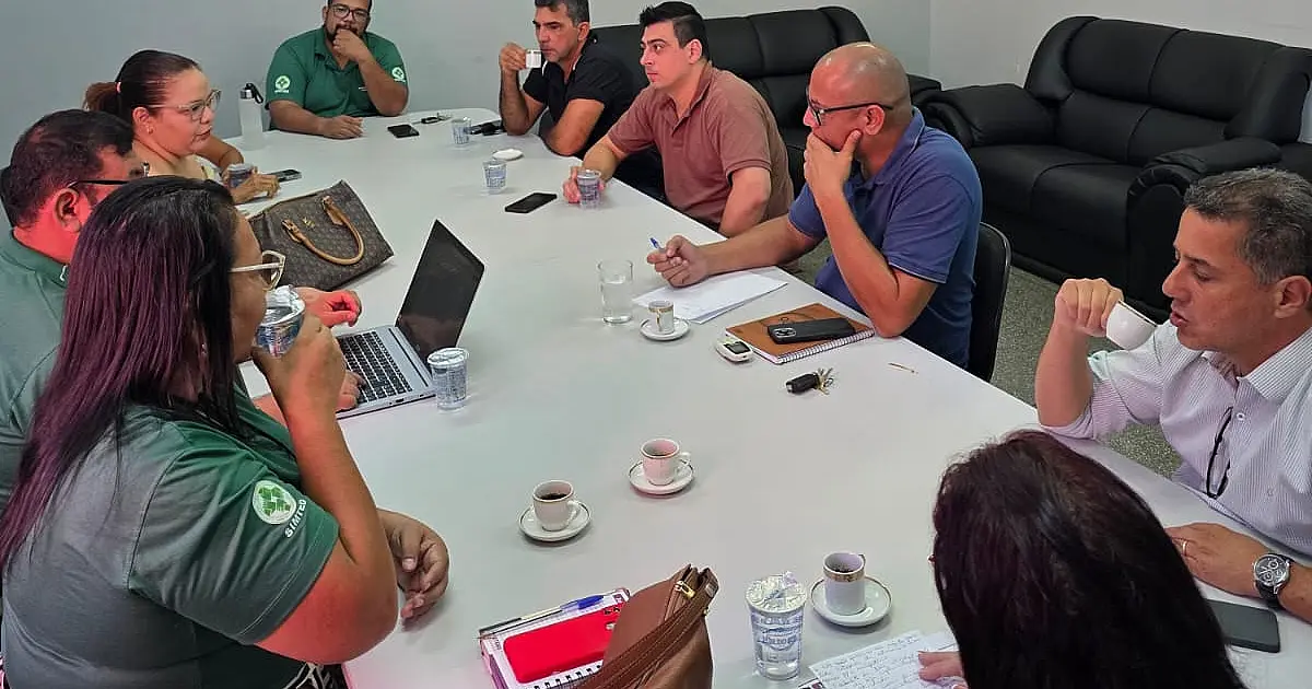 Simted apresenta reivindicações à Comissão de Educação da Câmara de Corumbá