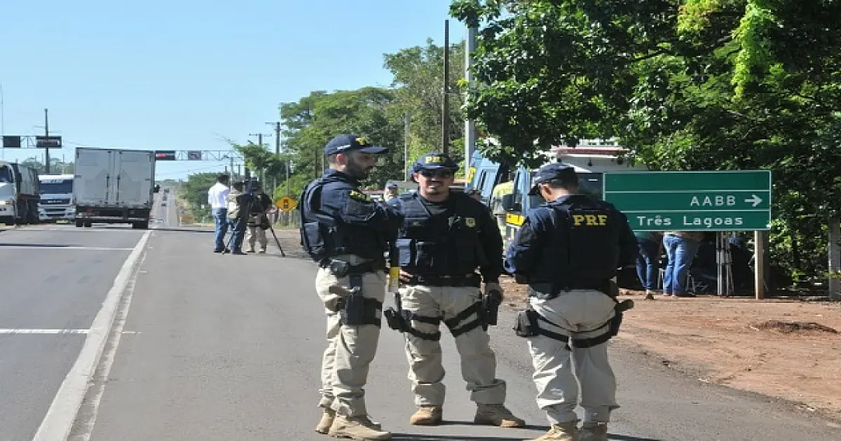 Feriado sem mortes, mas 1,6 mil são autuados por excesso de velocidade