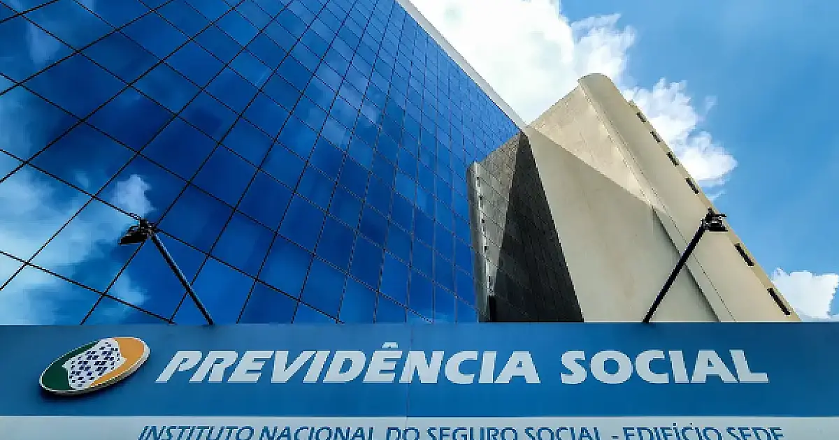 Aposentados que recebem acima do mínimo terão 4,77% de reajuste