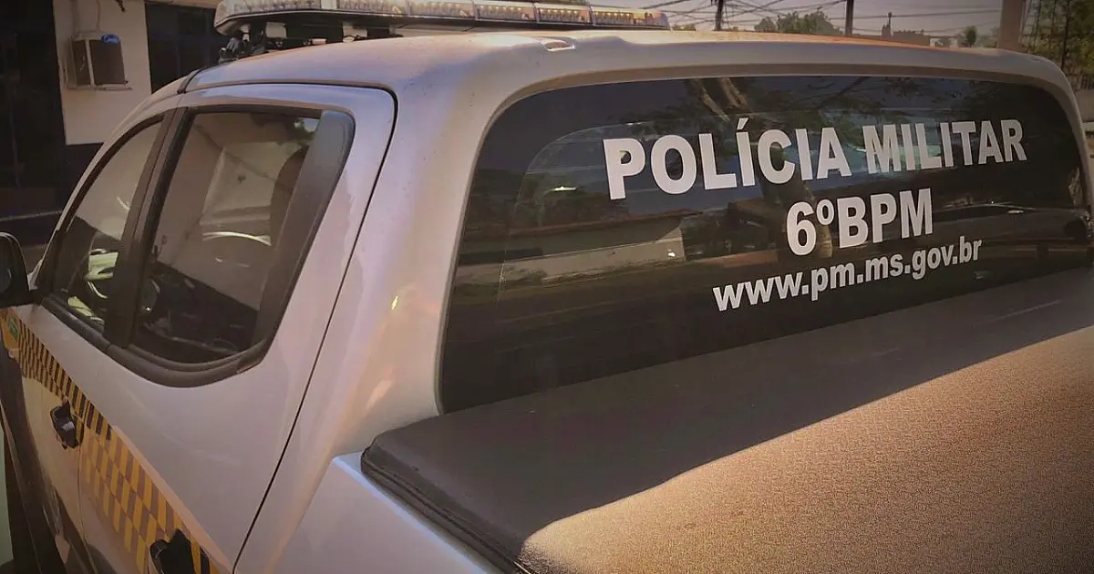 Mulher é presa por perturbação do sossego e policiais apreendem som