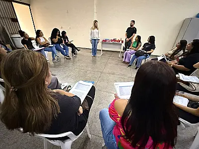 Estudantes são contratados para reforçar alfabetização em Corumbá