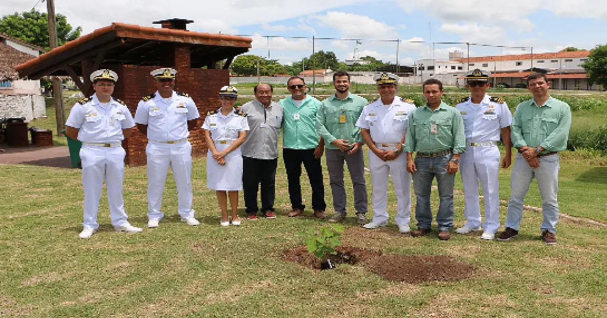Casa do Marinheiro de Ladário Recebe Plantio de Diversas Mudas de Árvores