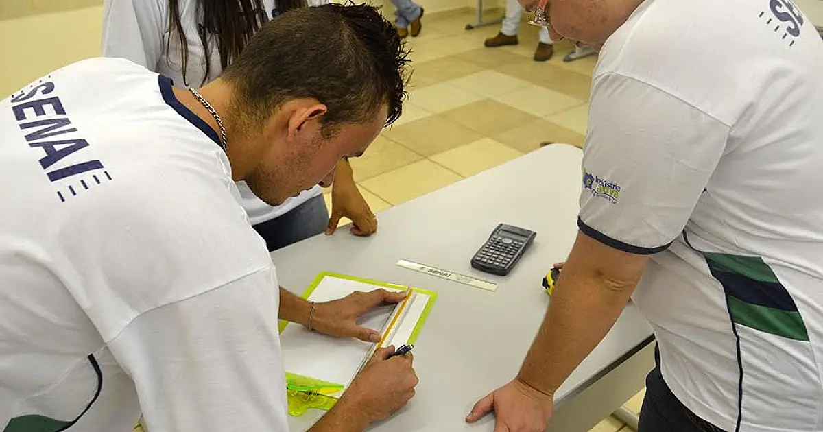 Senai encerra dia 6 de fevereiro matrículas para 17 cursos técnicos em 11 cidades