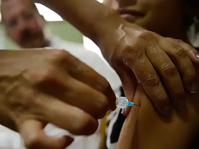 Vacinação reduz internações por doenças causadas pelo HPV, diz estudo
