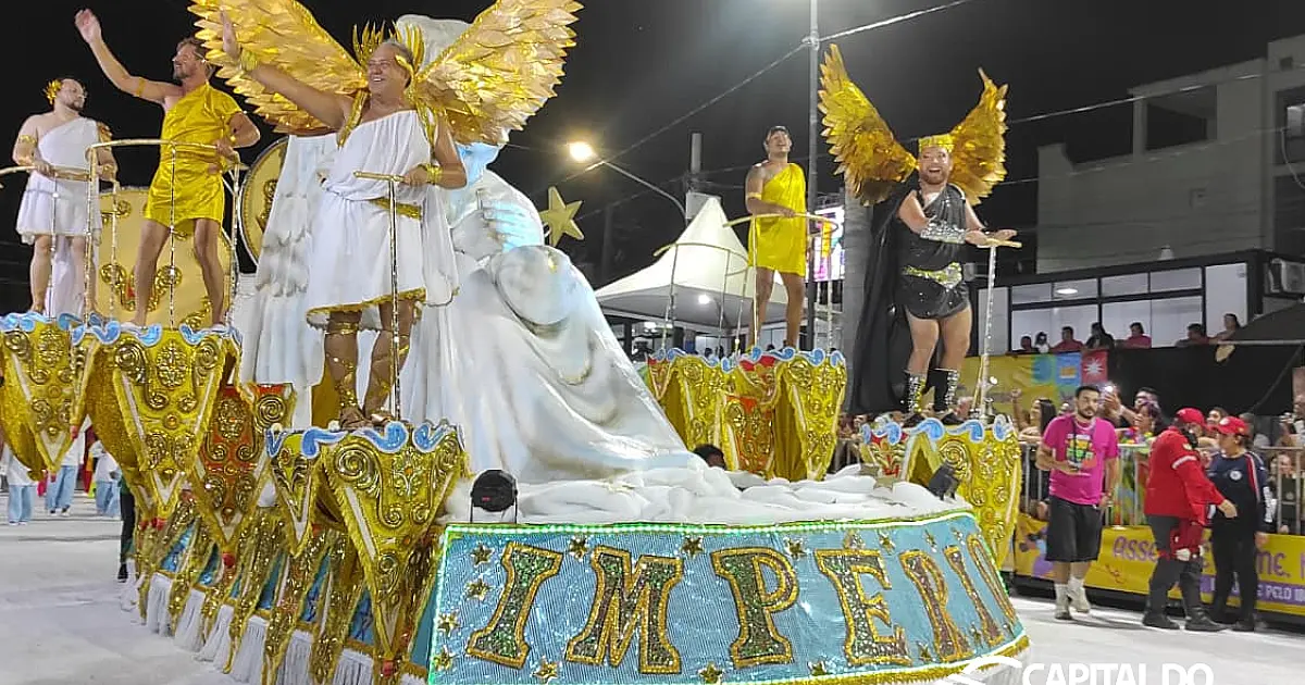 Império do Morro transforma sonho em espetáculo de luxo e imponência
