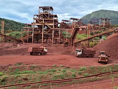 Audiência pública em Corumbá discute expansão da mineração de ferro e manganês