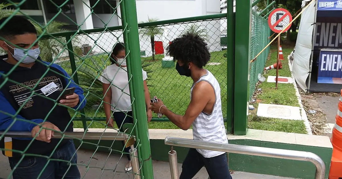 Começa neste domingo a reaplicação do Enem