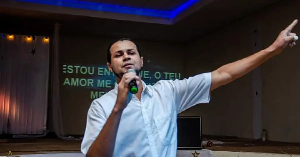 Lado emocionante de Renan Oliveira é revelado pela Igreja Peniel da Capital