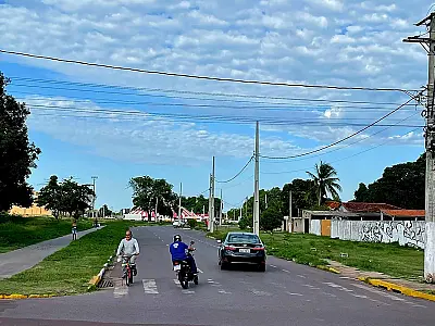 Vereadora Hanna cobra sistema de iluminação pública na Avenida Santa Cruz