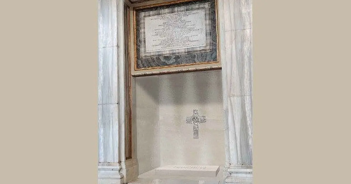 Corpo de papa Francisco é sepultado na Basílica de Santa Maria Maior