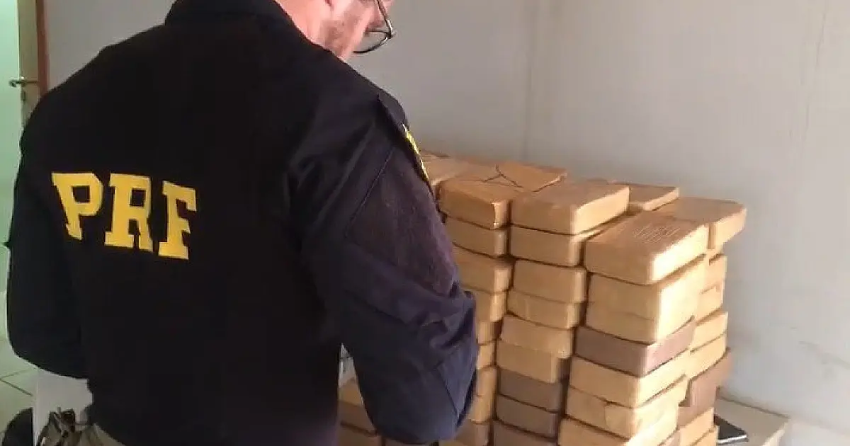 Caminhoneiro flagrado com  211 kg de cocaína diz que não sabia da droga