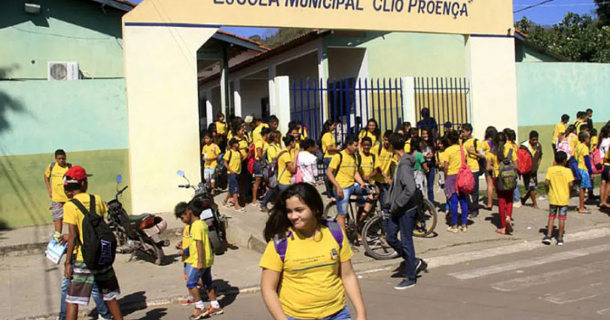 Mais de 15 mil alunos da Reme de Corumbá voltam as aulas dia 27