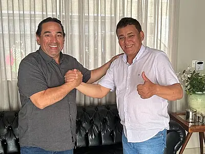 Justiça define multa de R$ 10 mil para ex-prefeito, candidato e radialista