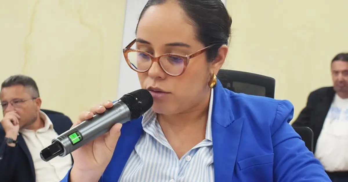 Hanna cobra dados sobre repasse do Programa Dinheiro Direto na Escola