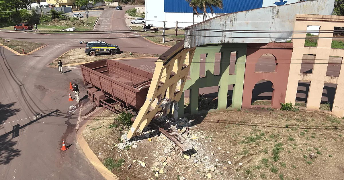 Portal de Entrada de Corumbá passará por modernização após acidente