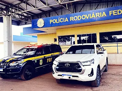 Homem sem CNH é preso com caminhonete furtada após fugir da PRF em Miranda