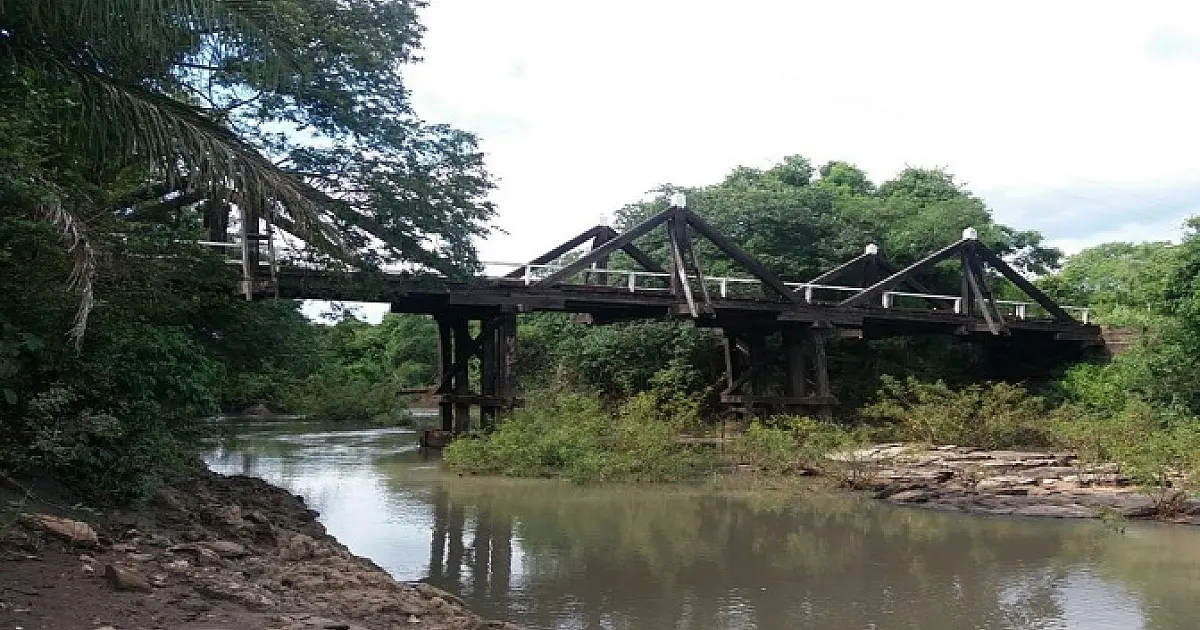 Governo anuncia construção de mais 20 pontes de concreto no Estado
