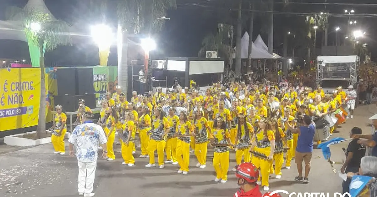 Duelo de gigantes: Clube dos Sem e Flor de Abacate levantam a avenida