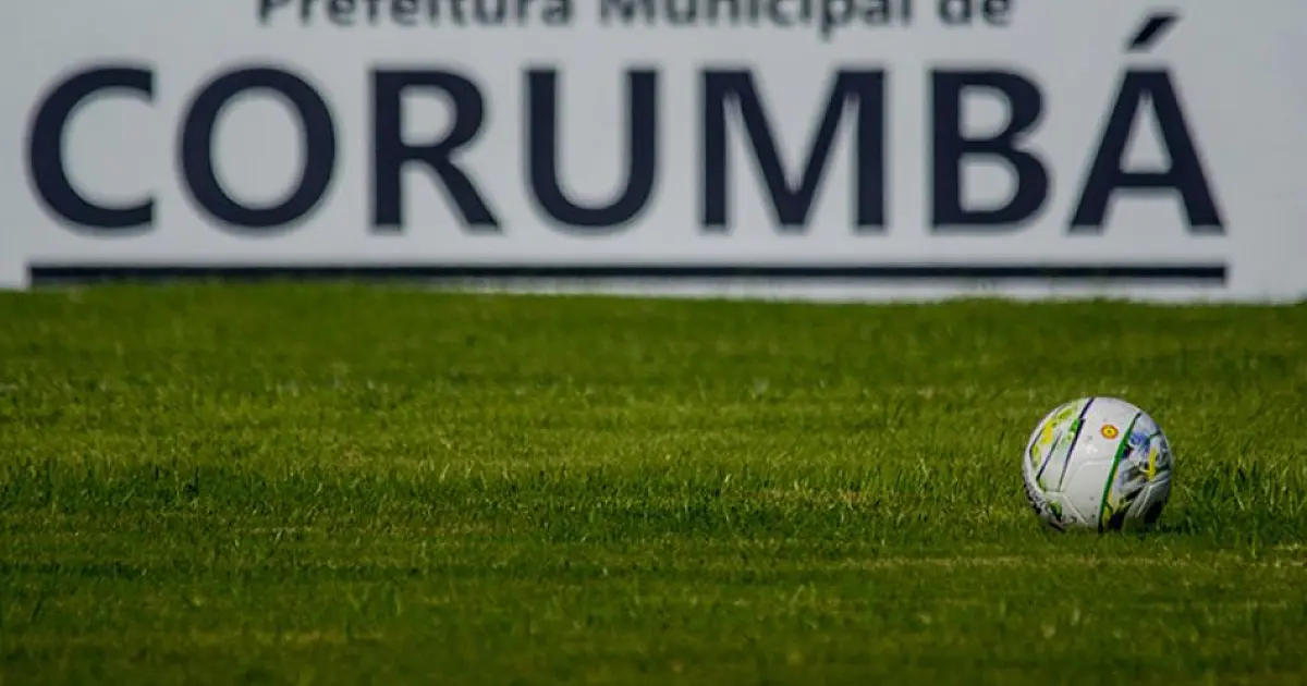 Prefeito determina estudos para construção de estádio municipal