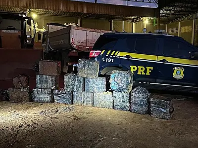 Caminhão que saiu de Corumbá é flagrado com 452 kg de cocaína
