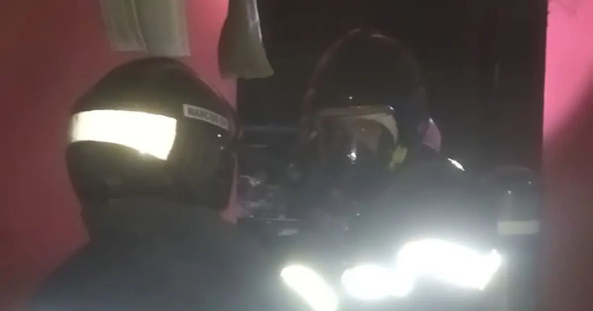 Bombeiros apagaram dois incêndios em cozinhas nas últimas 24 horas