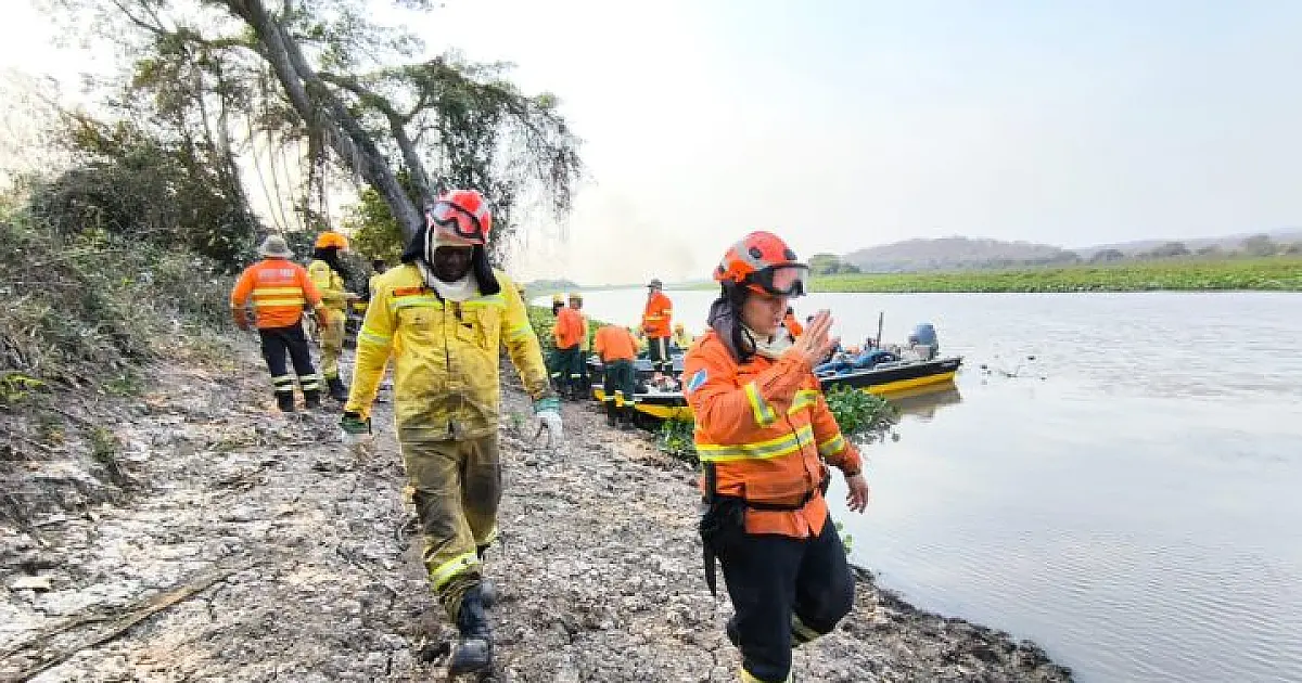 Com chuva abaixo da média e altas temperaturas, MS planeja ações de combate aos incêndios florestais