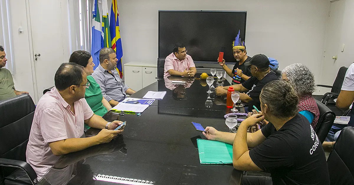 Prefeito discute ações de saúde com representantes de povos originários e assentamentos