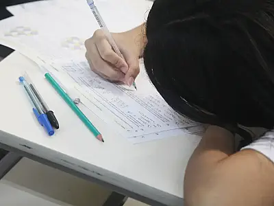 Obmep 2024: mais de 900 mil alunos fazem prova da 2ª fase neste sábado