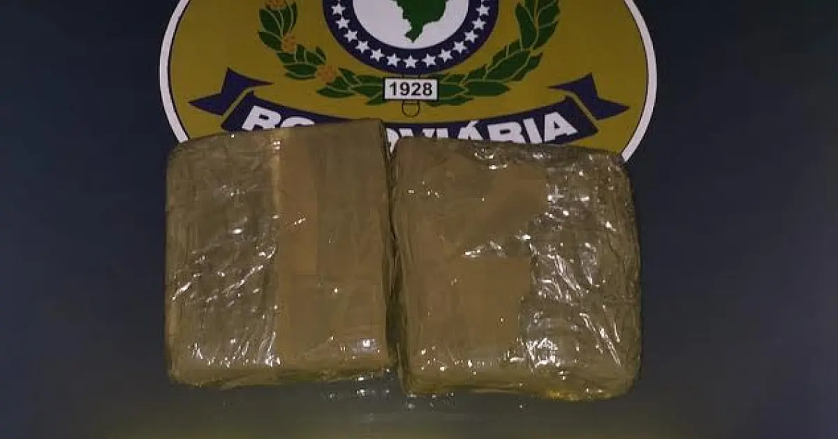 Mulher é flagrada com 1 quilo de crack em van que seguia de Corumbá para capital