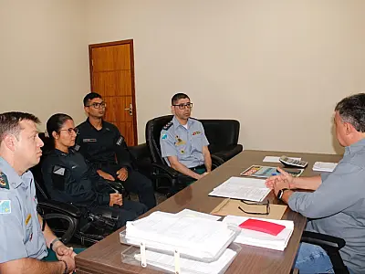 Ladário discute segurança pública em reunião com a PM