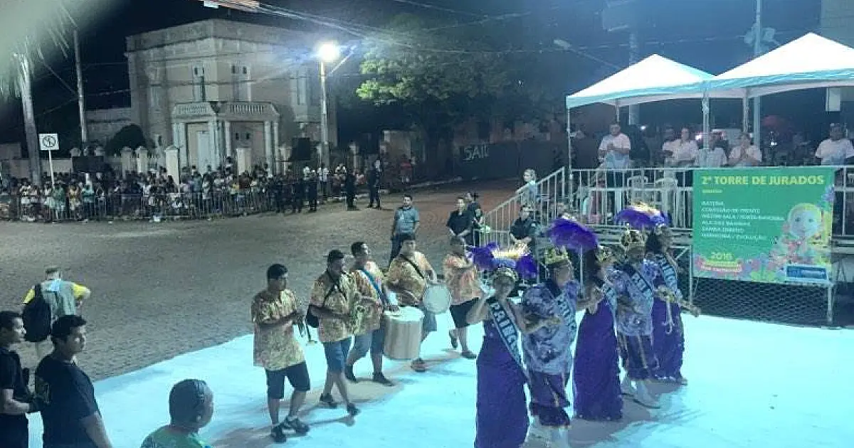Arquibancada aguarda atraso da Estação Primeira do Pantanal