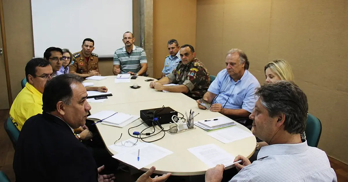 Número de queimadas faz órgãos alterar resolução de proibição