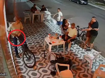 Assaltante armado mantém funcionário de joelhos e rouba celular em pizzaria de Ladário