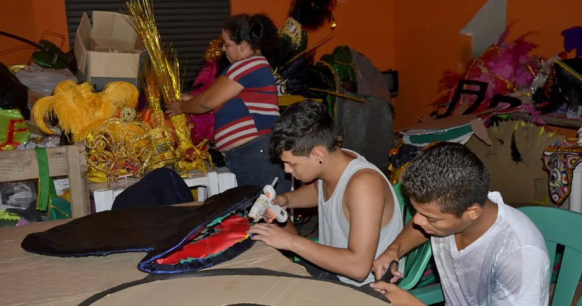 Caprichosos enaltace o bairro Generoso e busca retorno ao Grupo Especial