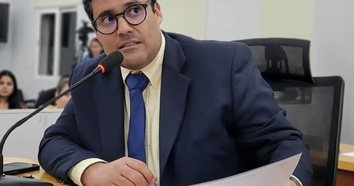 Chicão sugere posto do Detran no centro para atender a população