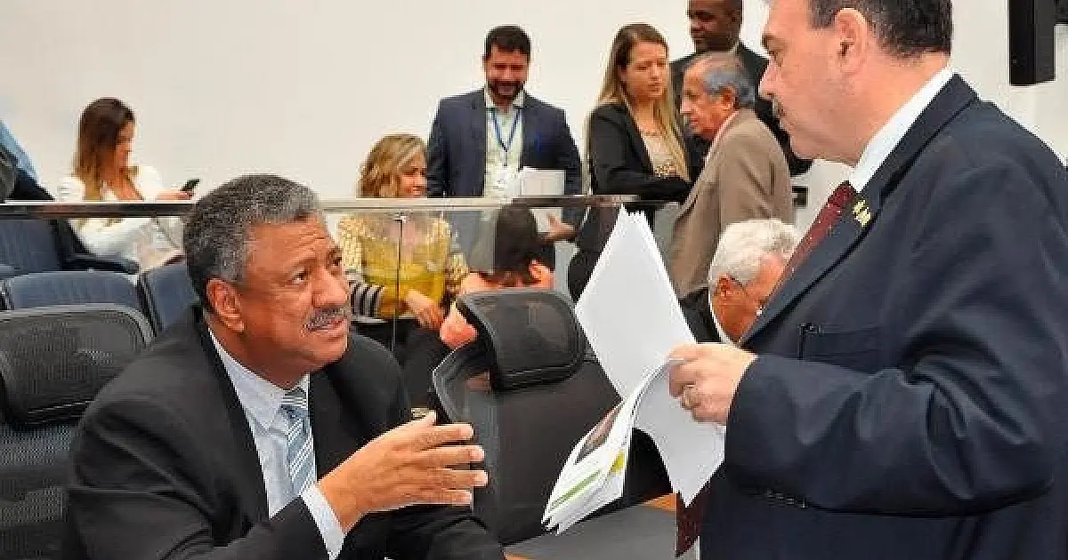 Projeto quer isenção de imposto a transporte estudantil intermunicipal