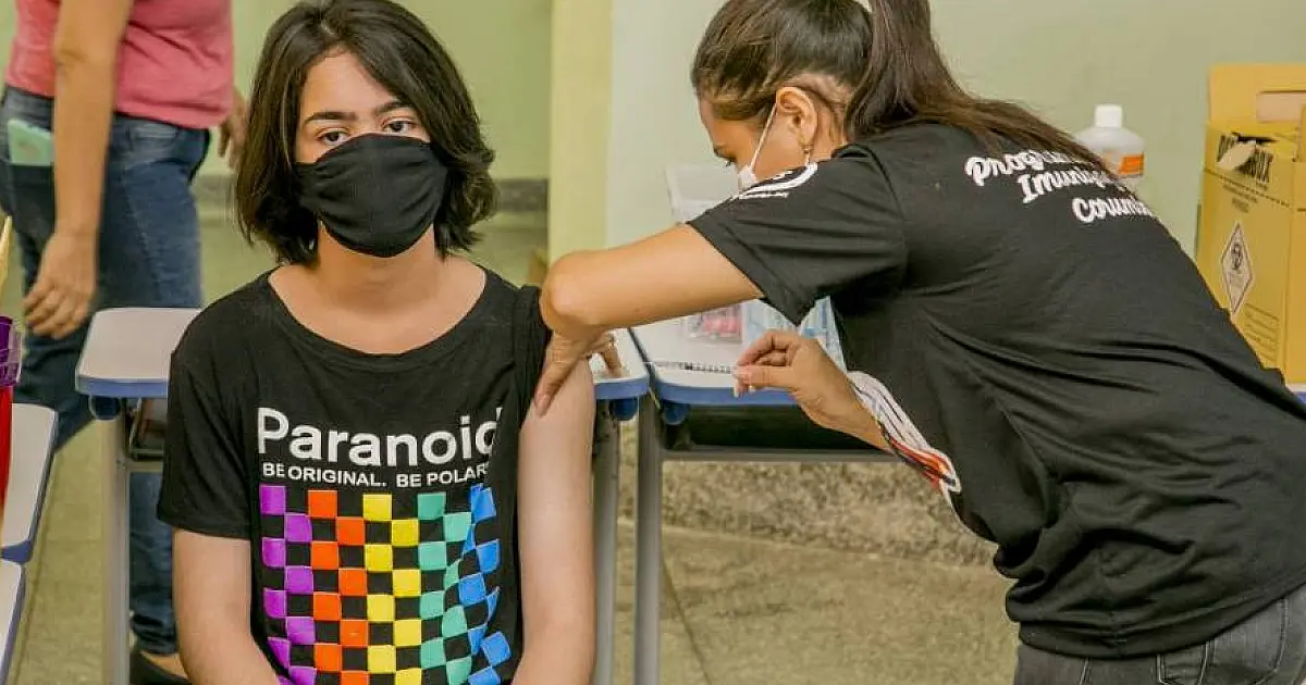 Corumbá amplia vacina bivalente para todos acima de 18 anos