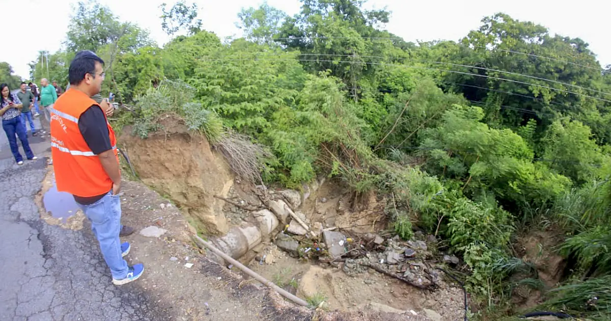 Chuva causa desabamento e rodovia Ramon Gomez fica interditada