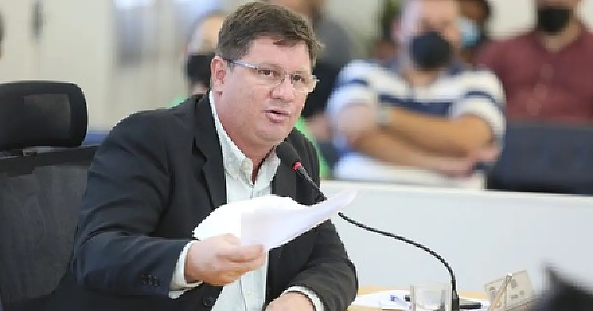 Vereador pede relatório da OI sobre período de interrupção do sinal de Internet na cidade