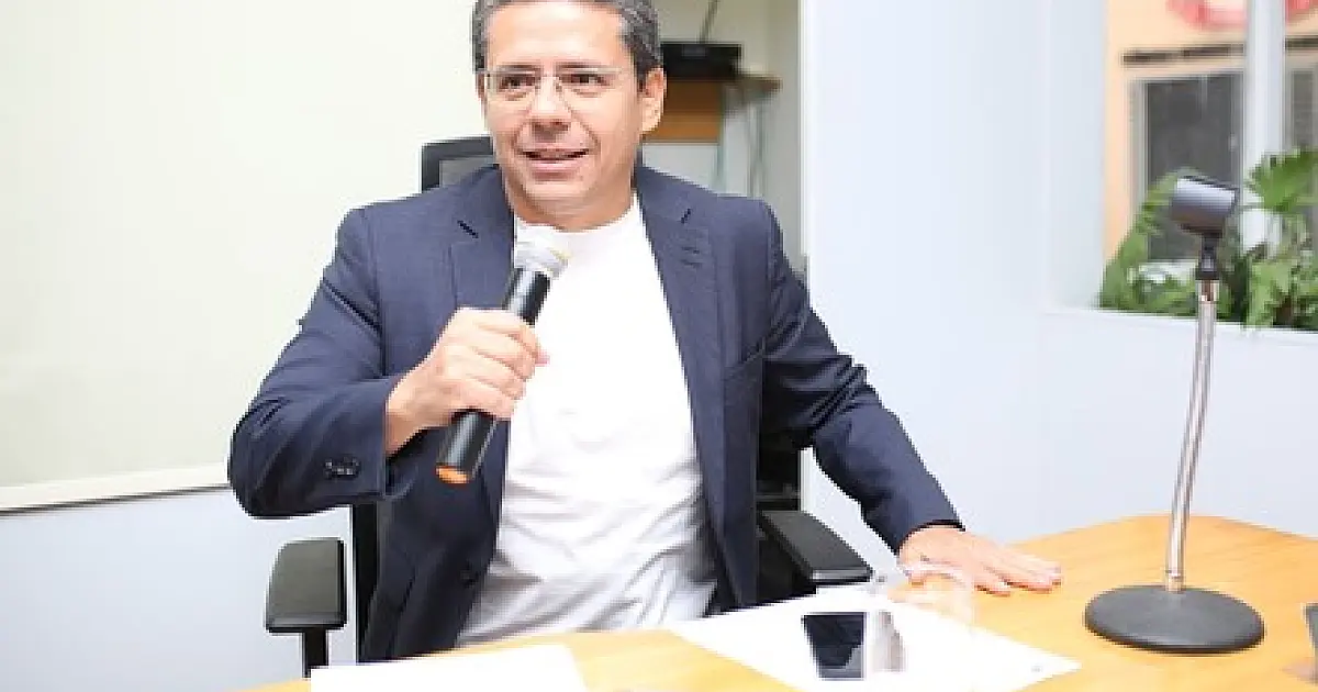 Alexandre sugere convênio com os Correios para implementação do Programa Remédio na Porta