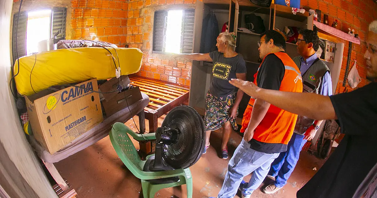 Corumbá mobiliza força-tarefa após maior temporal em 14 anos