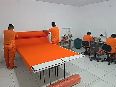 Obra amplia sala de costura e dobra número de internos trabalhando em Corumbá