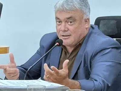 Genilson pede fiscalização rígida contra comércio irregular em calçadas