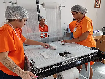 MS é pioneiro no programa nacional de confecção de absorventes em presídios