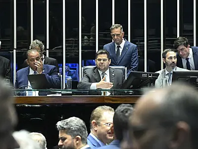 Senado aprova redução da pena de condenados pelo 8/1 e trama golpista