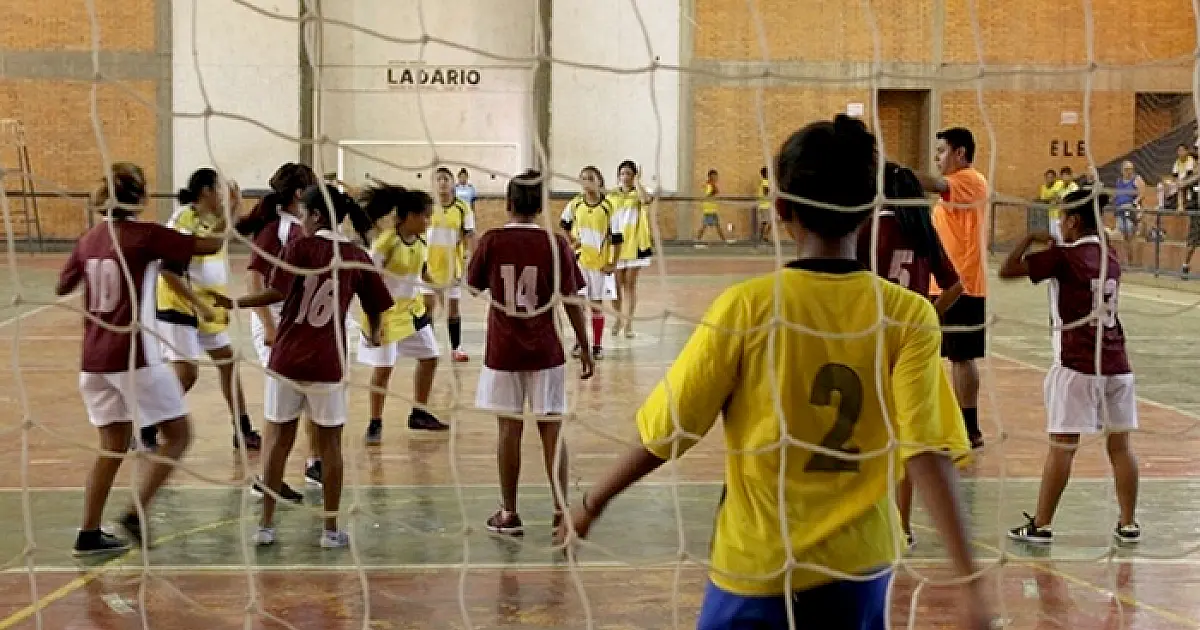 Estudantes das escolas Municipais movimentam Ladário nos Jogos da REME