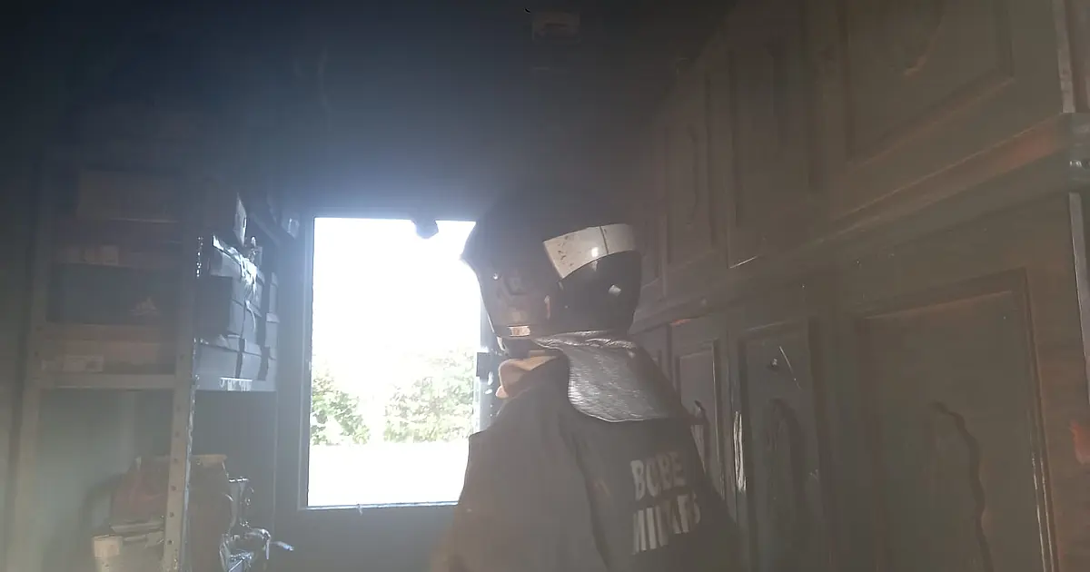 Corpo de Bombeiros atua em incêndio em casa no Centro de Corumbá