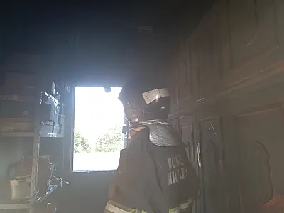 Corpo de Bombeiros atua em incêndio em casa no Centro de Corumbá