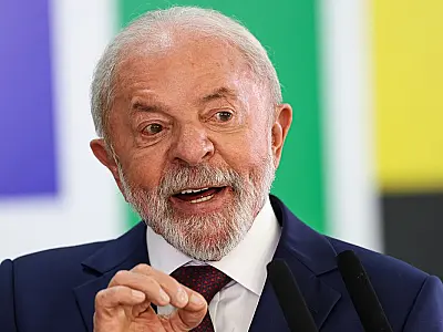 Lula anuncia isenção de visto a cidadãos chineses