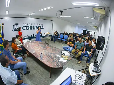 Novos servidores empossados participam de cerimônia de acolhida no Paço Municipal